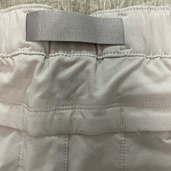 Women’s Eddie Bauer 10 Medium Joggers ClimaTrail Pants Sweats Beige Pockets NWT - Picture 9 of 14